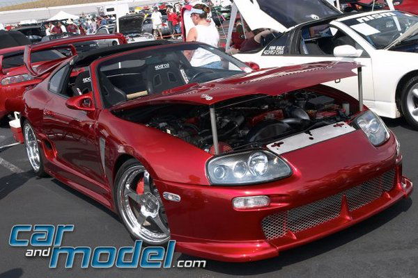 Максим Изюмов