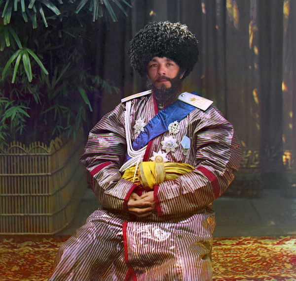 Денис Махнев