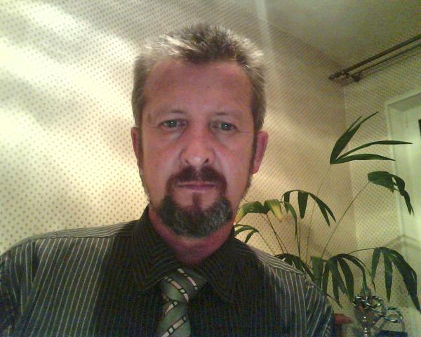 Олег Антонов