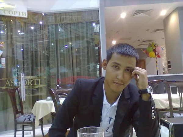 Дамир Сапаров