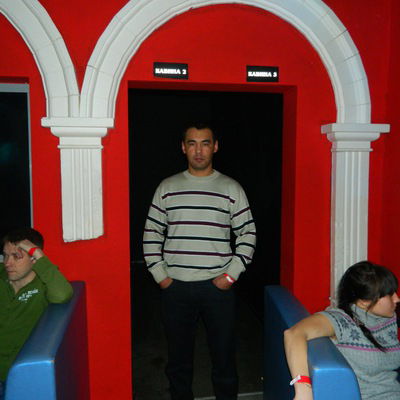 Амир Амангулов