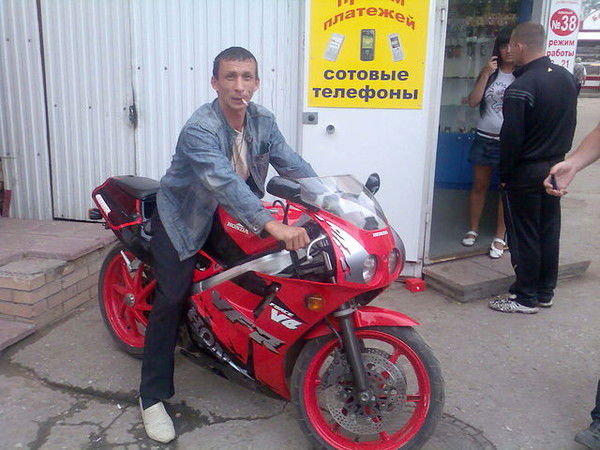 Павел Петров