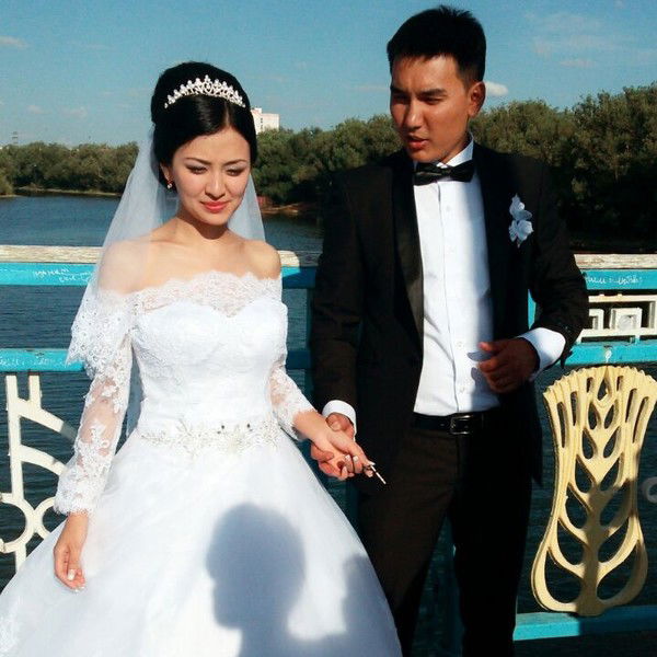 Азамат Бухарбаев