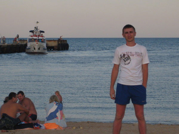 Максим Викторович