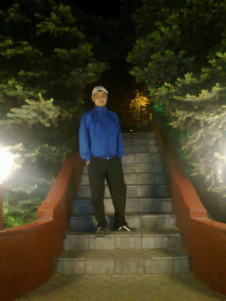 Ришат Секенов