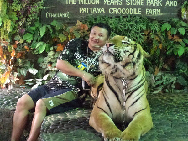 Сакен Днекешев