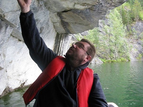 Неизвестно Неизвестно