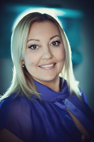 Юлия Светлая