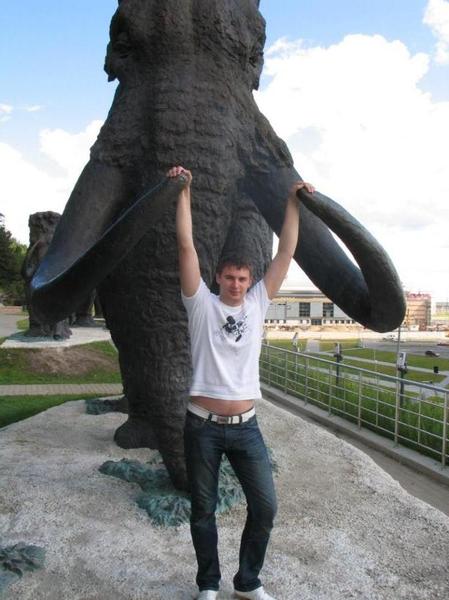 Александр Толстых