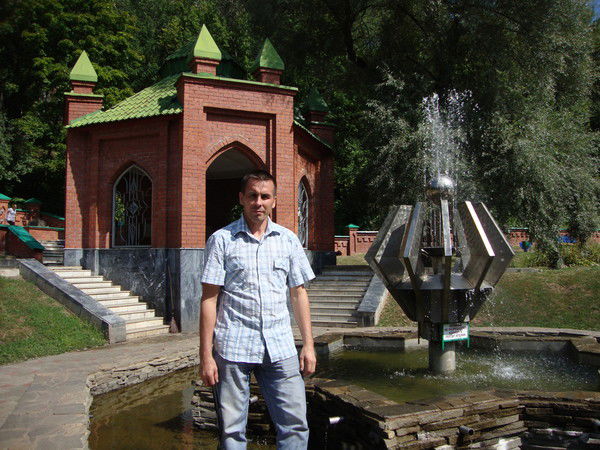 Анатолий Мокин