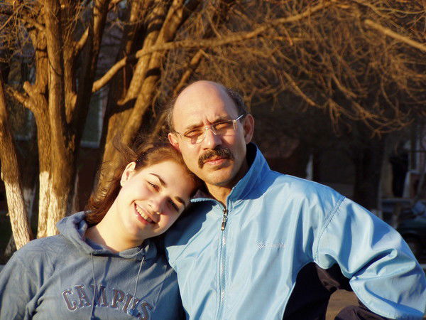 Никос Вернези