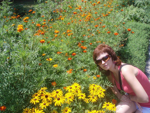 Леда Мартынова