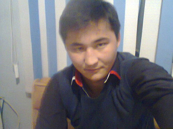 Скромный))))) )))