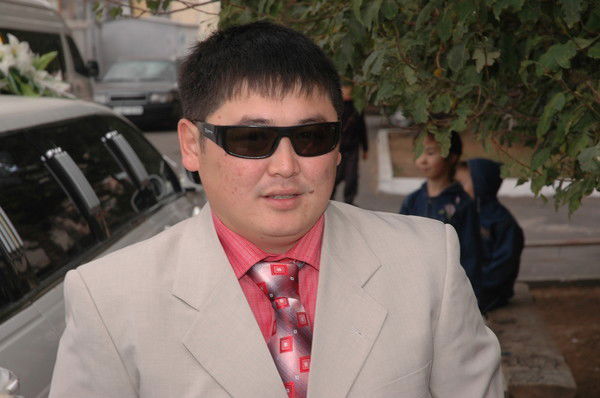 Женисбек Садвакасов