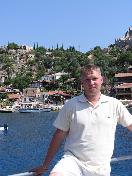 Евгений Карякин