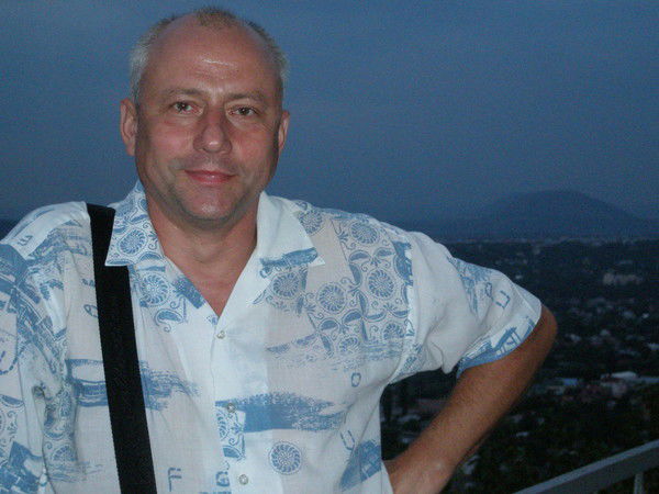 Александр Мельник