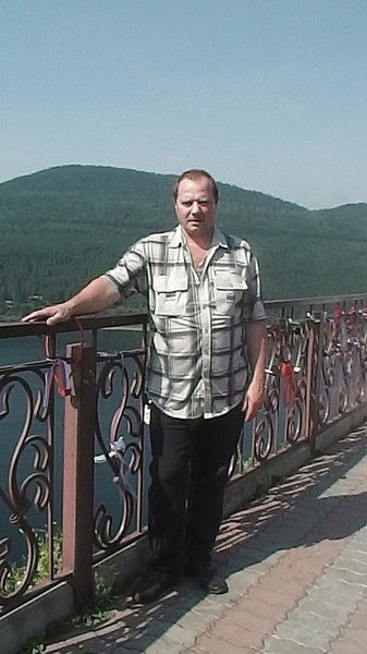 Андрей Безруких