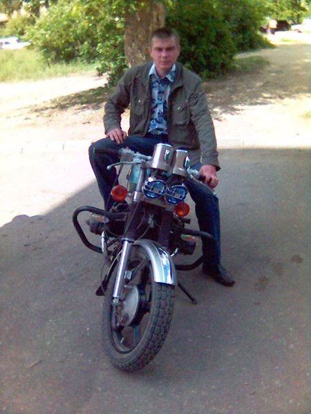 Антон Белов