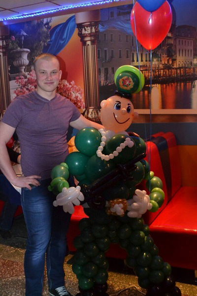 Данил Антонов