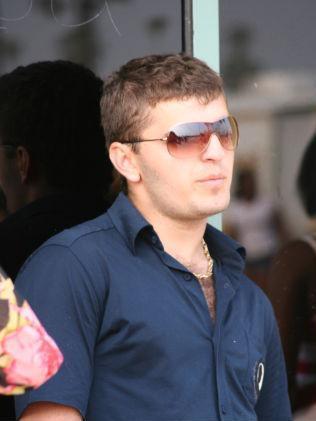 Неизвестно Неизвестно