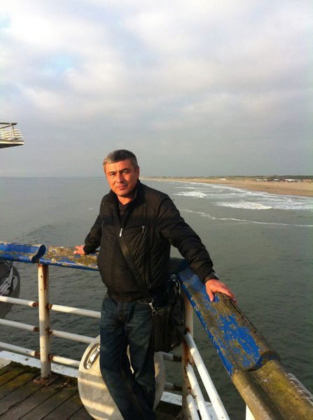 Нодир Захидов