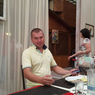 Дмитрий Ларин