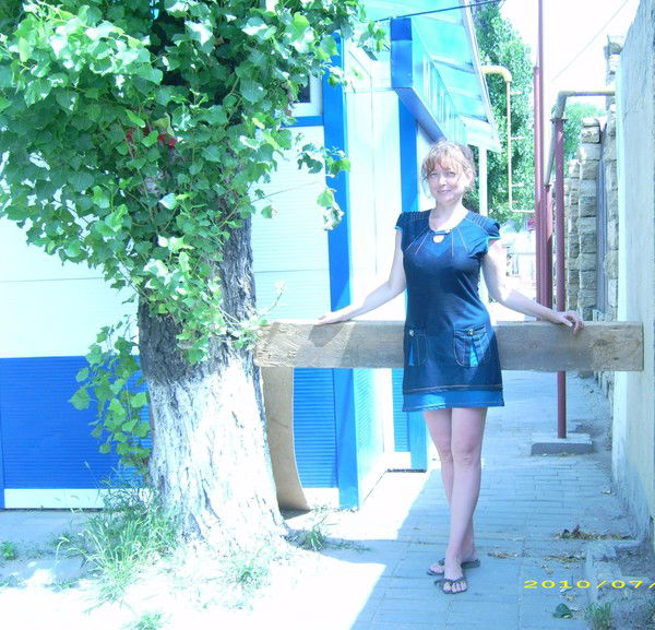 Елена Алова