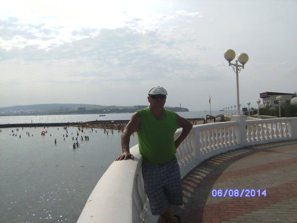 Юрий Иванов