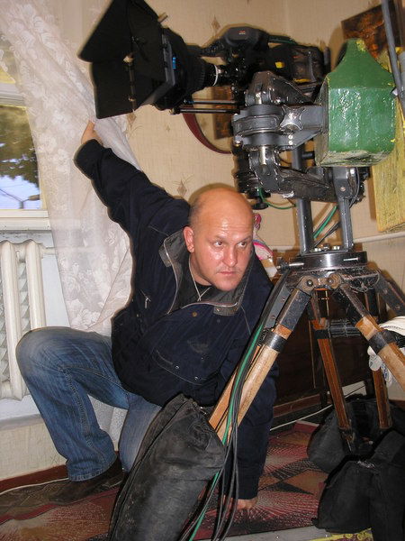 Александр Леуш