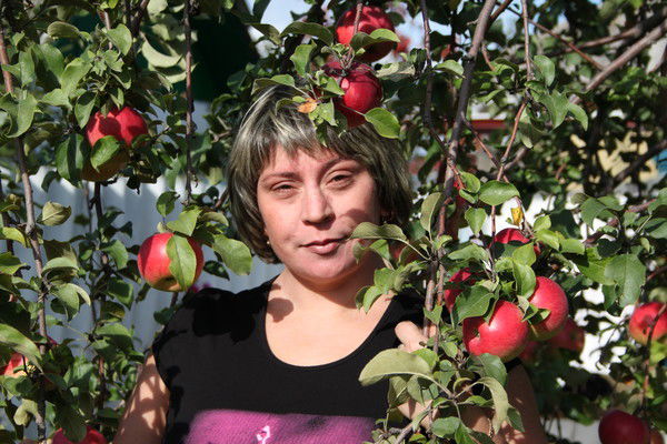 Лена Мельникова