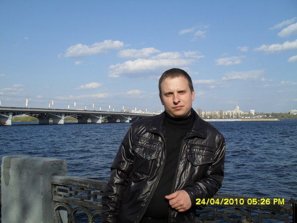 Александр Петров