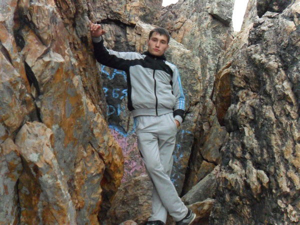 Костик Скромник