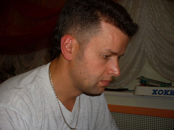 Анатолий Макаров