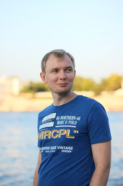 Денис Вахнин