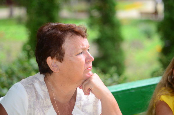 Анна Костарнова