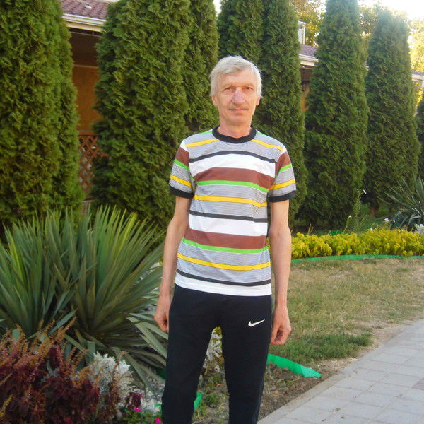 Петр Вакарчук