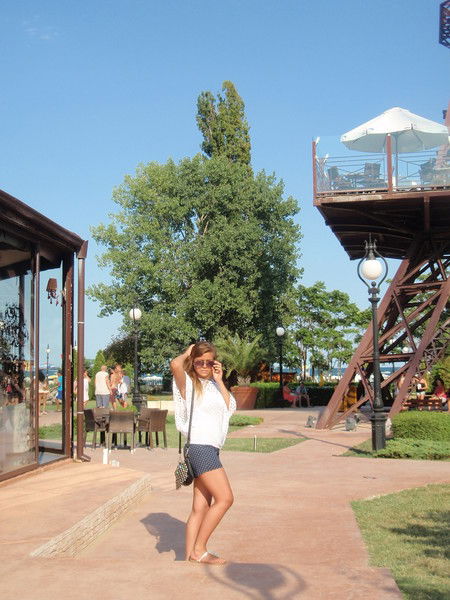 Неизвестно Неизвестно