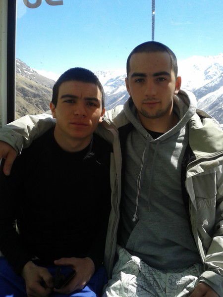 Робик Непеев