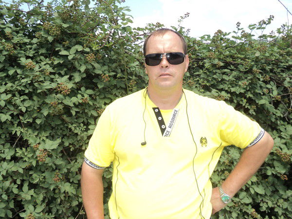 Игорь Попов