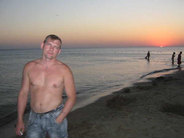 Толик Смирнов