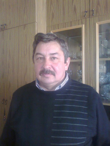 Алмаз Исламов