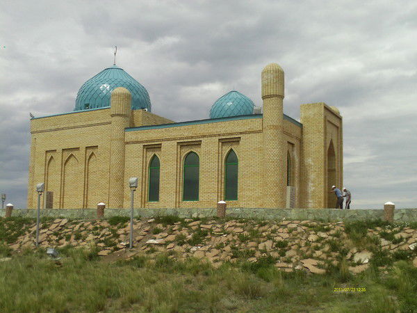 Раукен Каламбекова