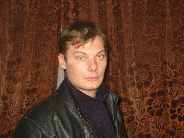 Юрий Петров