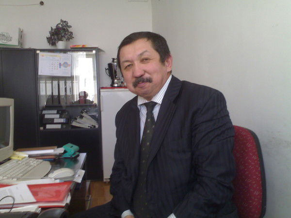 Буранбек Тулешов