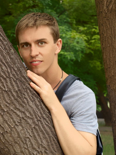 Антон Кузнецов