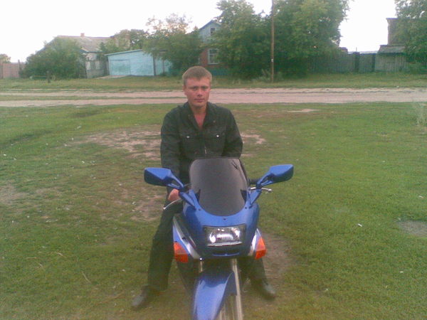 Александр Лекомцев