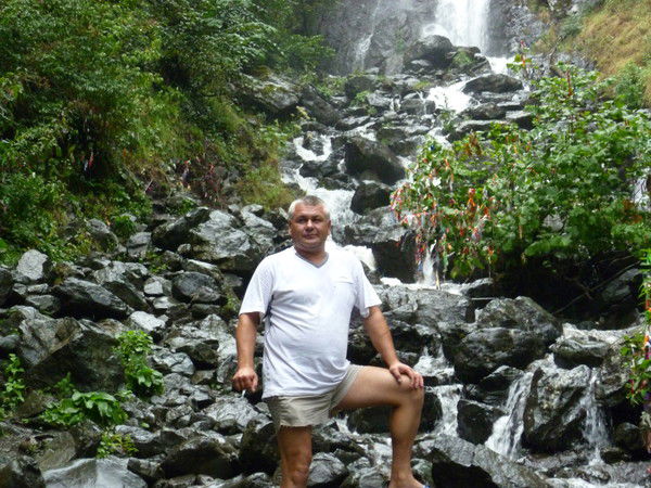 Андрей Попов