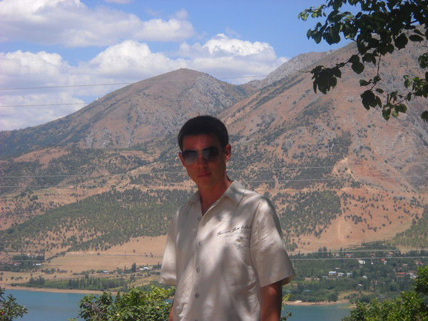 Артур Исламов