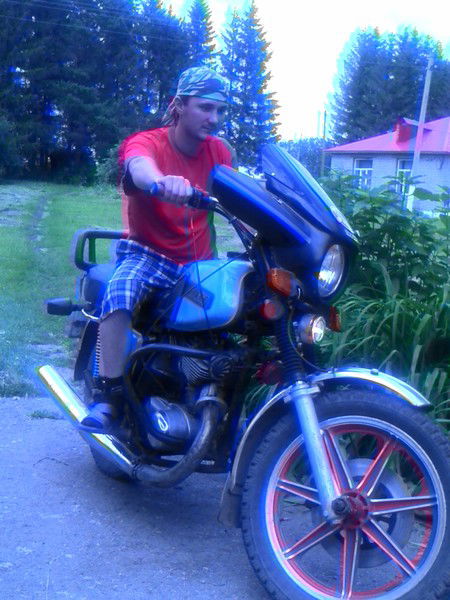 Евгений Петров