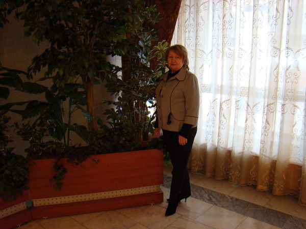 Людмила Деникина